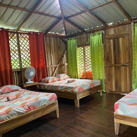 Hotel Cahuita Kültér fotó