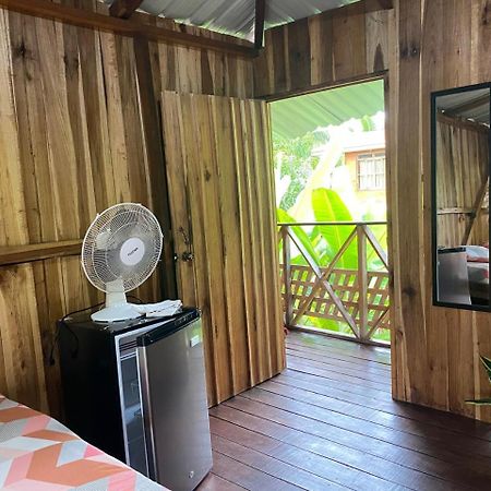 Hotel Cahuita Kültér fotó