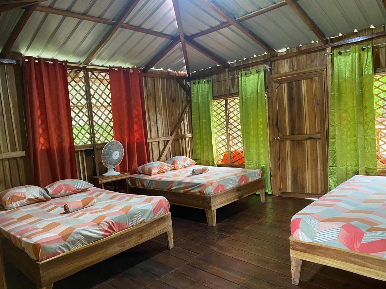Hotel Cahuita Kültér fotó