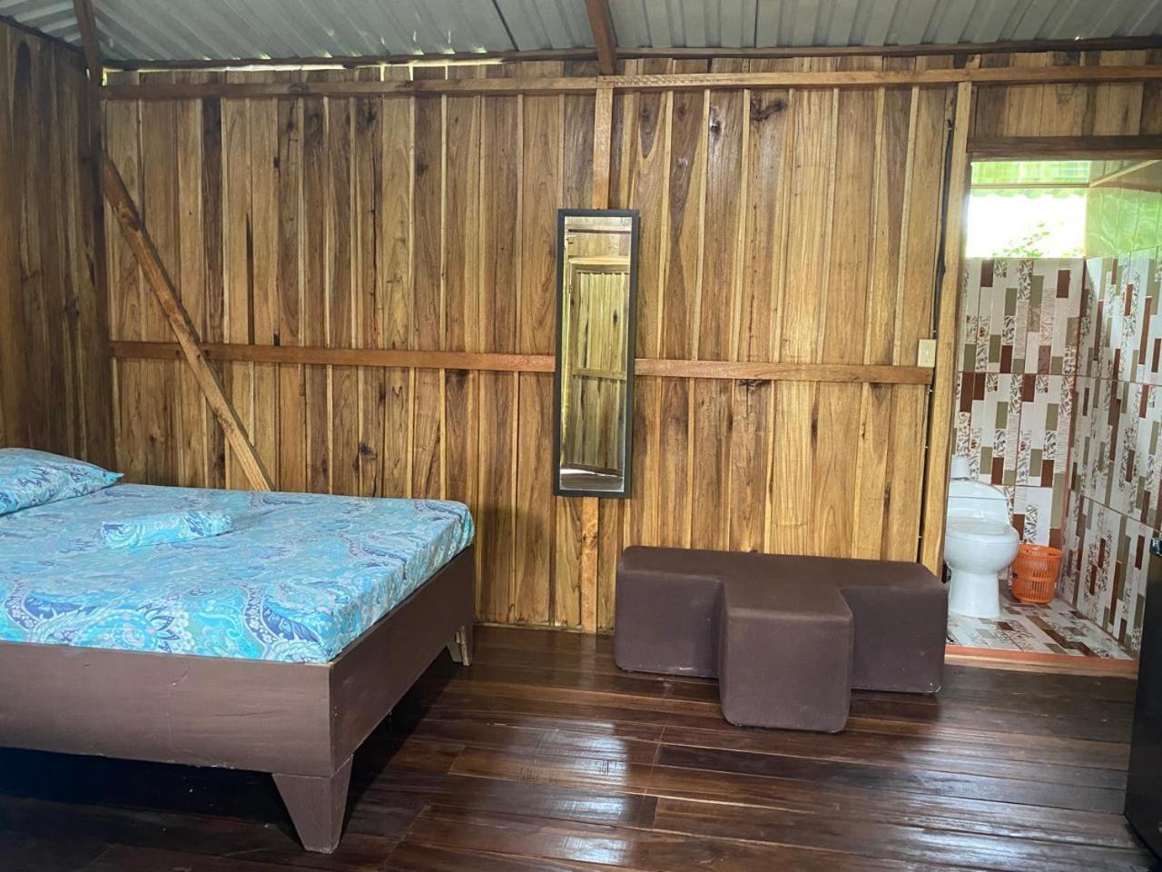 Hotel Cahuita Kültér fotó